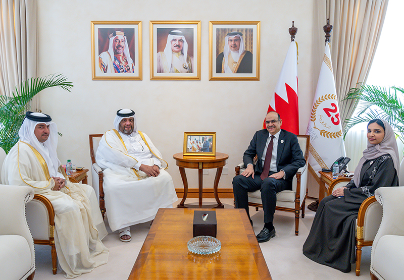 Legal Affairs Minister receives Qatari Ambassador
