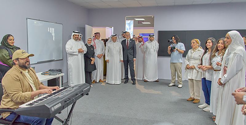 Ministers commend Youth City 2030 for developing Bahraini youth